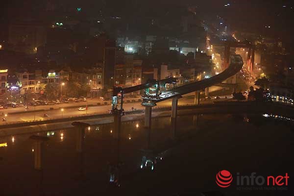 HN: Cận cảnh màn lao dầm đường sắt trên cao qua hồ Hoàng Cầu - 7