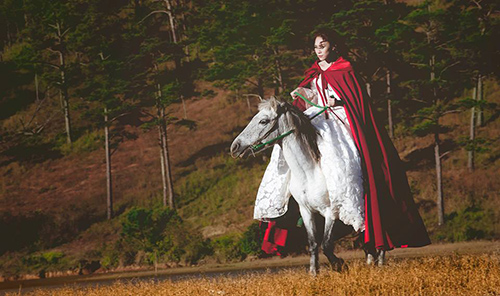 Facebook sao 22/1: Quốc Cường được Hạ Vi khen 'ngây thơ' - 4