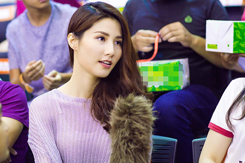 Khoảnh khắc xinh tươi của người đẹp Việt khi bị chụp lén - 11