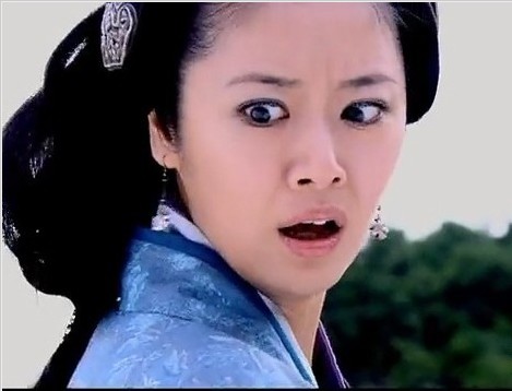 Chùm ảnh 'độc' của sao Hoa ngữ khiến fan cười nghiêng ngả - 6