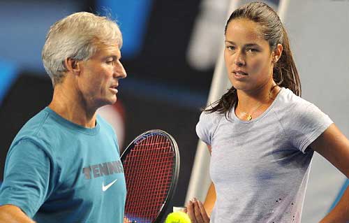 Australian Open ngày 6: Bố vợ Murray ngất xỉu, Ivanovic hoảng hồn - 6