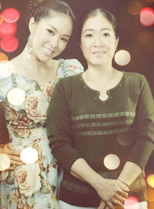 Những cặp mẹ con 'xinh như mộng' khiến fan ngưỡng mộ - 2