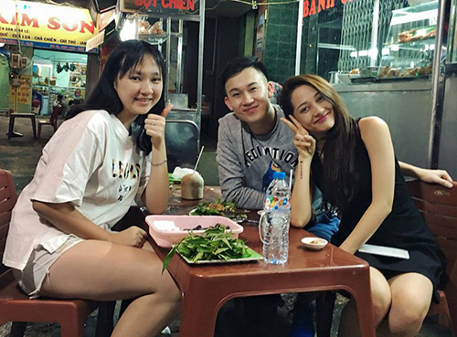 Facebook sao 25/1: 'Vua bầu show' miền Nam qua đời - 2