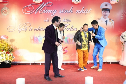 Diễn viên Trần Nhượng vui mừng vì được phong NSND - 6