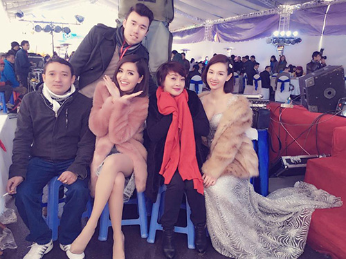 Facebook sao 26/1: Trấn Thành, Hoài Linh 'đóng bỉm' - 2