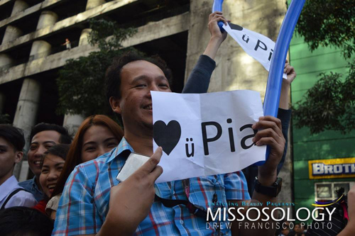 Tân Hoa hậu Hoàn vũ diện kiến tổng thống Philippines - 9