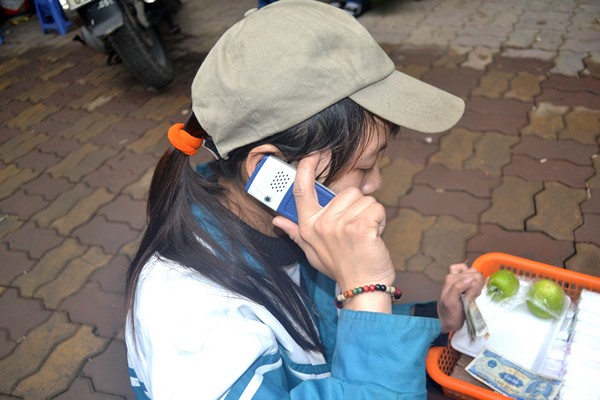 Một ngày của cô gái bại liệt bị lợi dụng đi xin tiền - 5