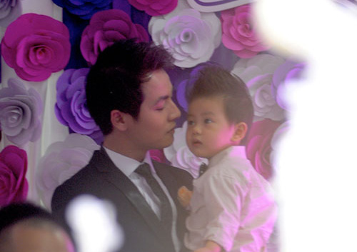 'Mốt' cho con xuất hiện trong đám cưới của sao Việt - 7