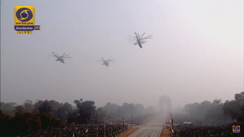 Ảnh: Chó, lạc đà trong lễ diễu binh hoành tráng ở Ấn Độ - 10
