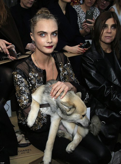 G-Dragon, Cara Delevingne gây náo loạn show Chanel - 5