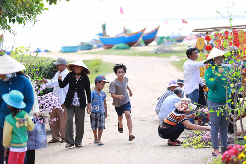 Xúc động với phim Tết “Mầm lộc an lành” - 6