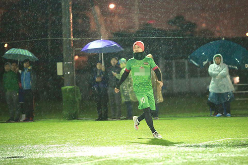 Facebook sao 28/1: Hiệp Gà tươi rói bên bạn gái xinh đẹp - 5