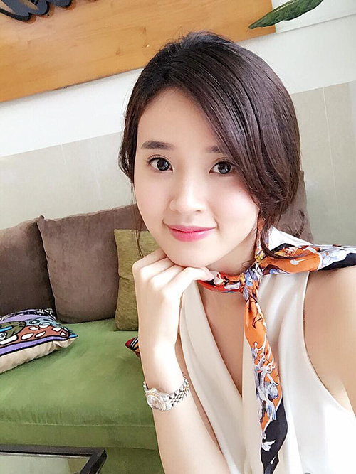 Facebook sao 28/1: Hiệp Gà tươi rói bên bạn gái xinh đẹp - 7