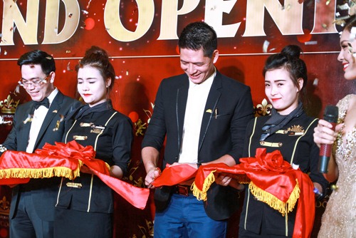 Sao Việt rạng rỡ chúc mừng vợ chồng Bình Minh - 12