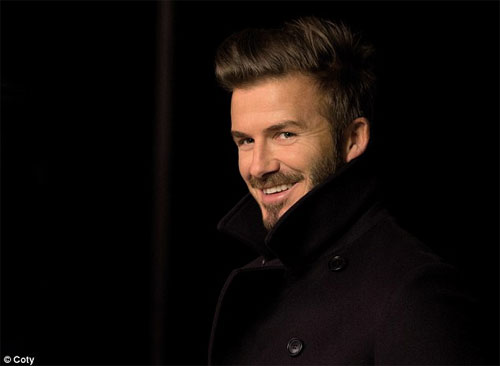 David Beckham điển trai, bán nude khi làm người mẫu - 4