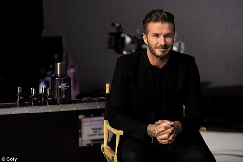 David Beckham điển trai, bán nude khi làm người mẫu - 5