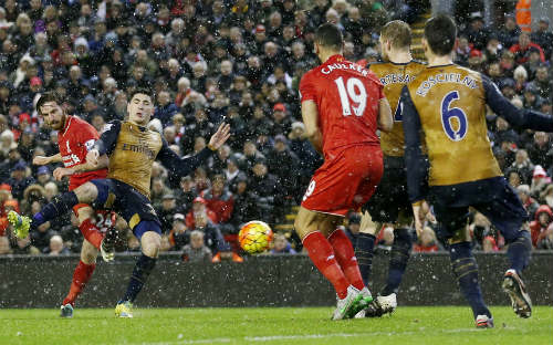 Liverpool đấu Arsenal & top 10 trận hay nhất NHA mùa này - 5