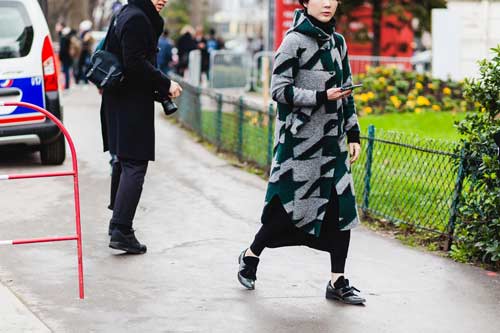 Ngắm thời trang đường phố thanh lịch của tín đồ Paris - 8