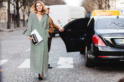 Ngắm thời trang đường phố thanh lịch của tín đồ Paris - 9