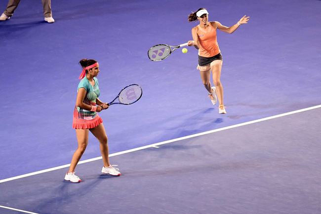 Sau khi đăng quang ở Wimbledon và Mỹ mở rộng 2015, cặp đôi Hingis – Mirza tiếp tục chứng tỏ sự hoàn hảo khi kết hợp với nhau tại Australian Open năm nay.
