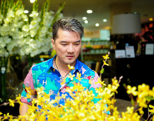 Mr Đàm hào hứng gặp gỡ Phạm Hương, Lệ Quyên - 8