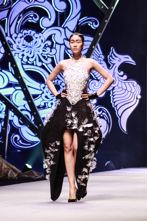 Tiến Truyển đăng quang Project Runway mùa 3 - 5