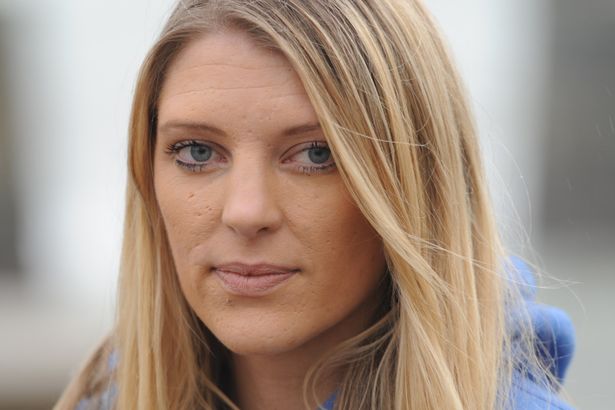 Ông bố quyết kết hôn lần thứ 9 với gái trẻ kém tuổi con - 2