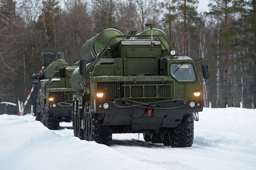Ngắm hệ thống tên lửa S-400 Triumf bảo vệ bầu trời Moscow - 1