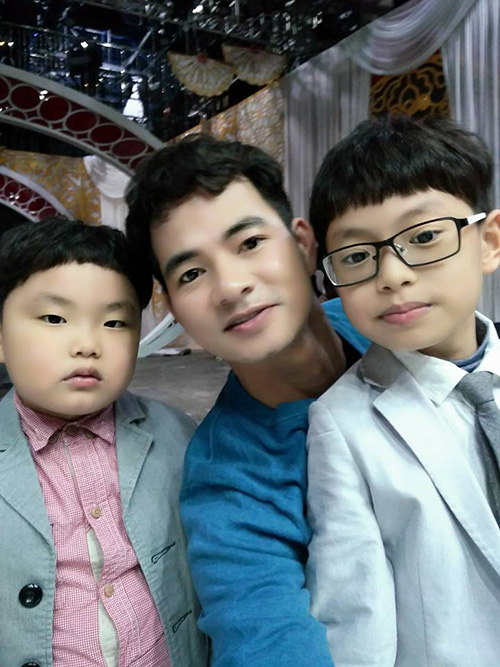 Facebook sao 1/2: Lộ diện 'bạn trai giấu mặt' của Bảo Thy - 14