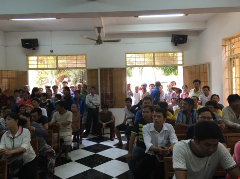 Phản đối tòa, luật sư… xách cặp ra về - 2