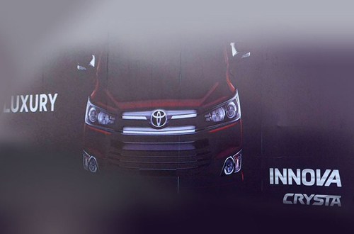 Toyota Innova Crysta mới lần đầu lộ mặt - 1