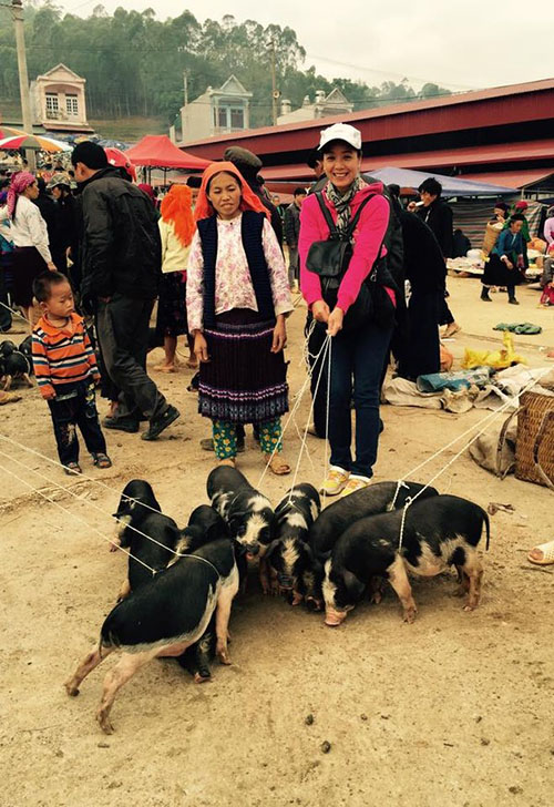 Khoảnh khắc bình dị của sao Việt khi mua bán 'chợ cóc' - 12