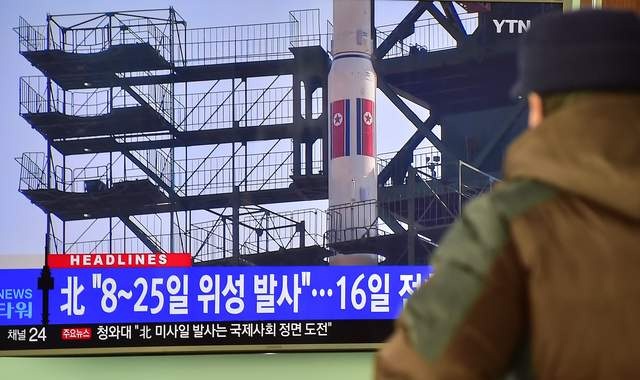 Nhật Bản tuyên bố sẵn sàng bắn hạ tên lửa Triều Tiên - 1