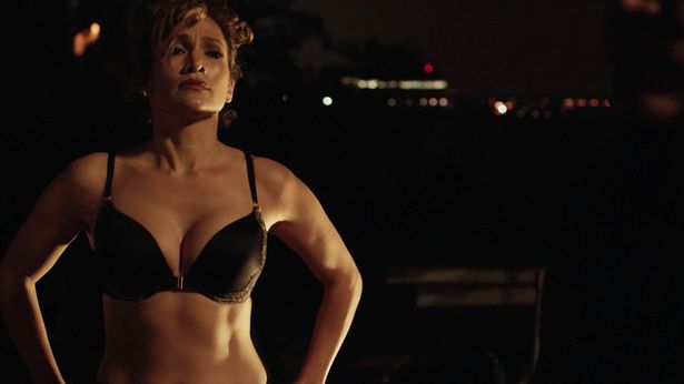 Tiết lộ cảnh nóng của Jennifer Lopez trong phim mới - 1