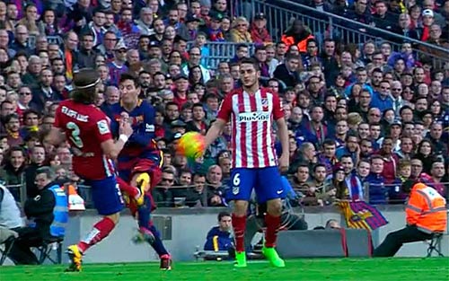 Tin HOT tối 4/2: Ashley Cole bị bạc đãi ở LA Galaxy - 3