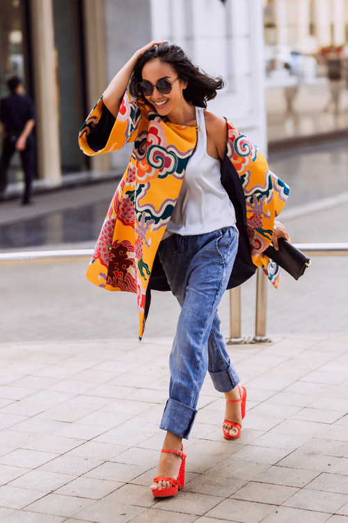 Đoan Trang diện áo yếm, quần jeans đón tuổi 37 - 6