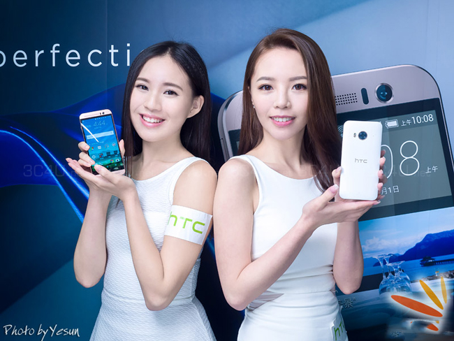 Sản phẩm này mang tên HTC One ME, trước đây từng được gọi là One ME9 được ra mắt tại Trung Quốc. Đây là chiếc điện thoại đầu tiên trên thế giới được trang bị chipset Helio X10 của MediaTek, công nghệ 64-bit, với bộ vi xử lý 8 lõi tốc độ 2.2 GHz đã được công bố hồi đầu năm nay.