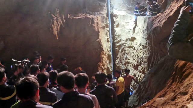 Thăm lại bé gái trở về từ cõi chết nơi giếng sâu - 2