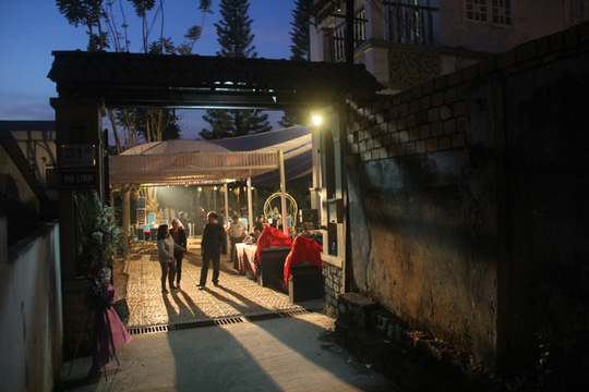 Thi thể doanh nhân Hà Thúy Linh về tới Đà Lạt - 1