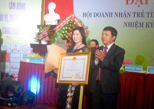 Thi thể doanh nhân Hà Thúy Linh về tới Đà Lạt - 5