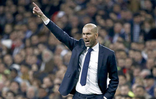 Real Madrid: Zidane miệt mài làm “cách mạng” - 1