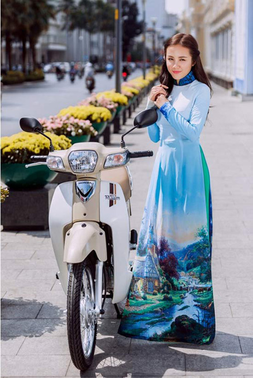 Loạt ảnh chào xuân rực rỡ của dàn người đẹp Vbiz - 5