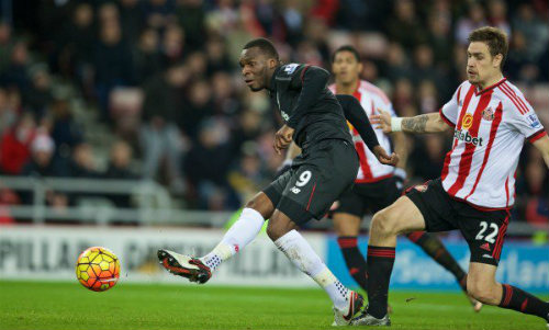 Liverpool – Sunderland: Buồn ngủ gặp chiếu manh - 2