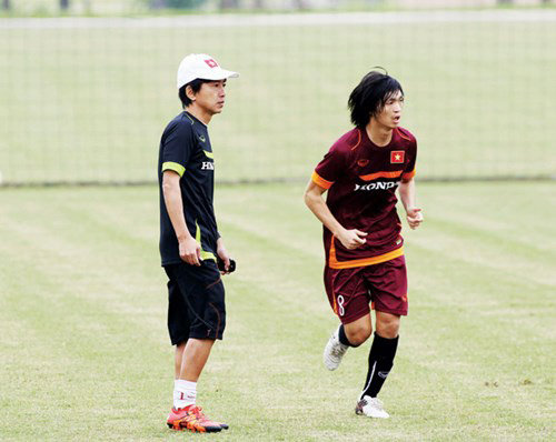 Ông Miura, bầu Ðức và “cơn bão” với HA.GL - 2