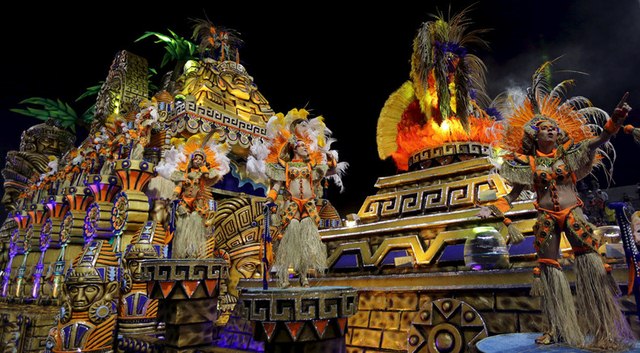 Bất chấp virus Zika, Brazil tổ chức carnival hoành tráng - 5