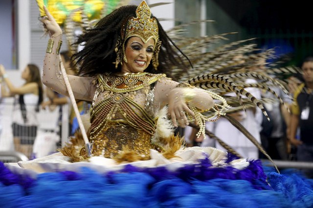 Bất chấp virus Zika, Brazil tổ chức carnival hoành tráng - 6