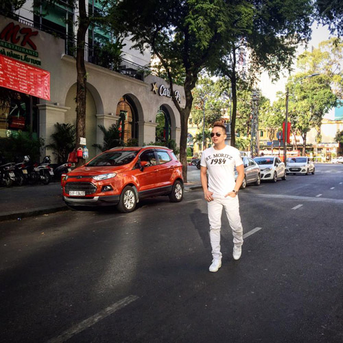 Facebook sao 9/2: Sao Việt quây quần bên gia đình vui Tết - 3