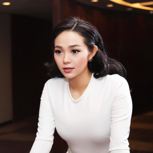 7 sao Việt đẹp 'cả hình lẫn tiếng' - 3