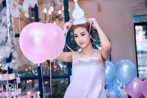 7 sao Việt đẹp 'cả hình lẫn tiếng' - 5