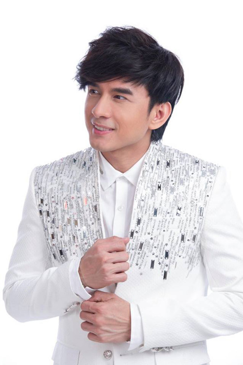 7 sao Việt đẹp 'cả hình lẫn tiếng' - 8